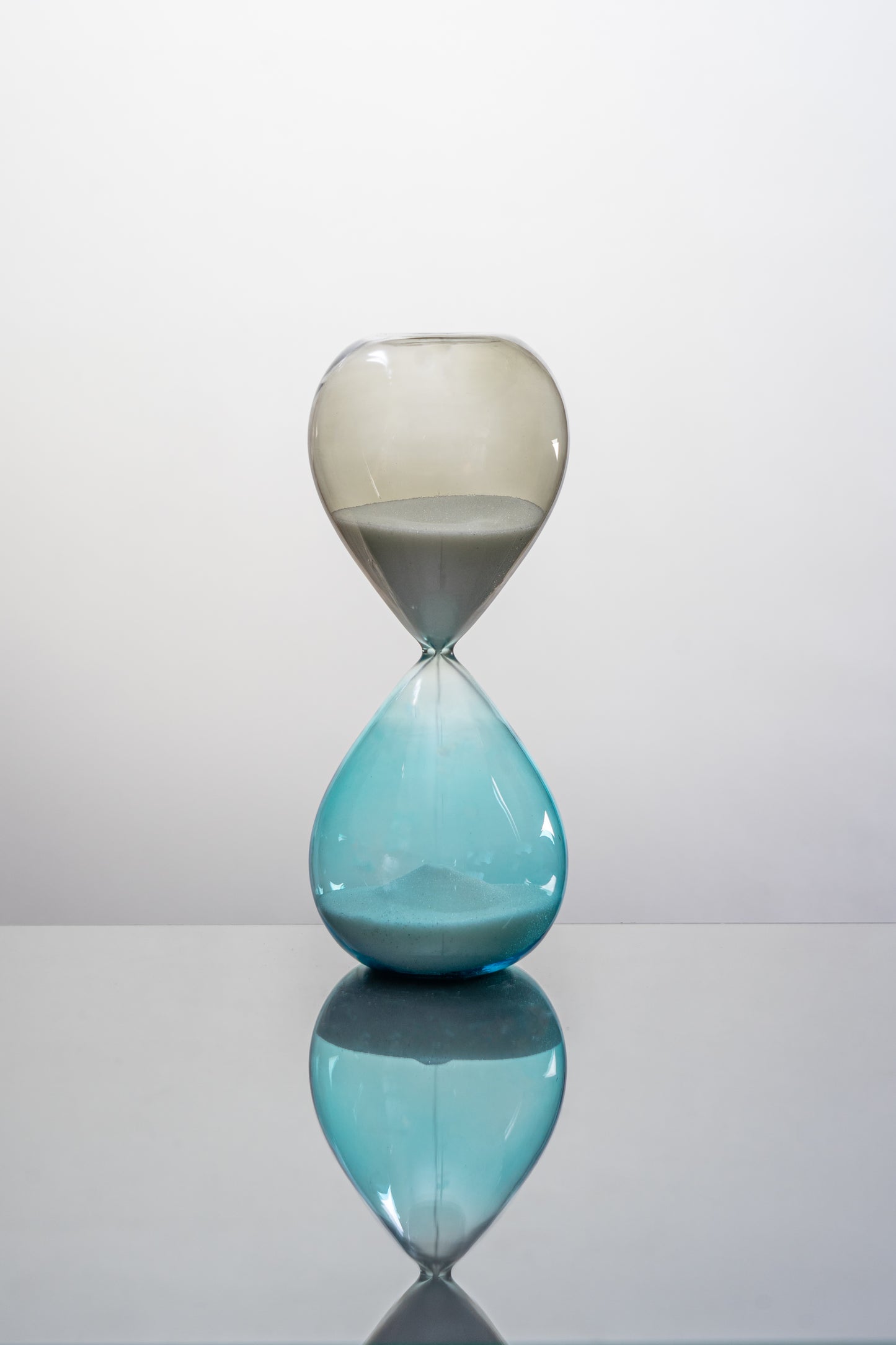The Modern Hourglass - 15 mins